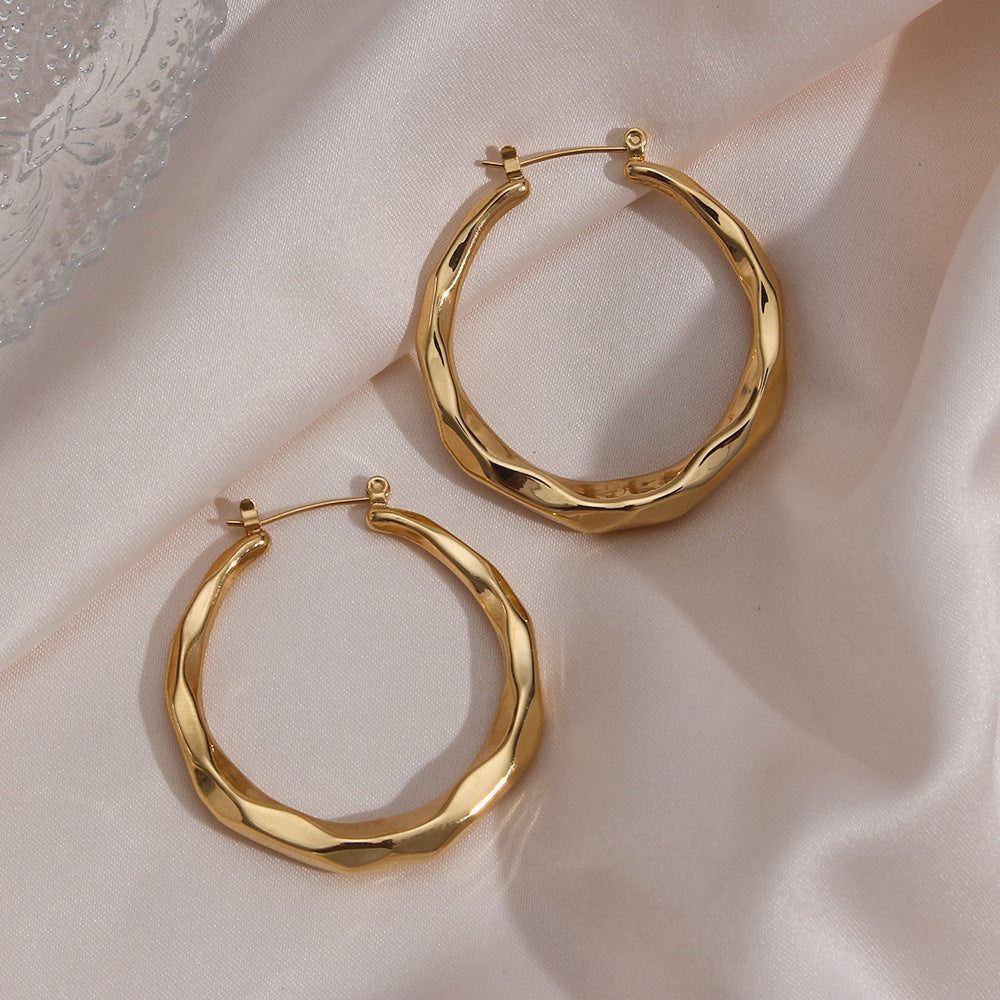 Aire Women's Gold Hoop Earrings | 18k Gold Plated, Waterproof, Hypoallergenic 4