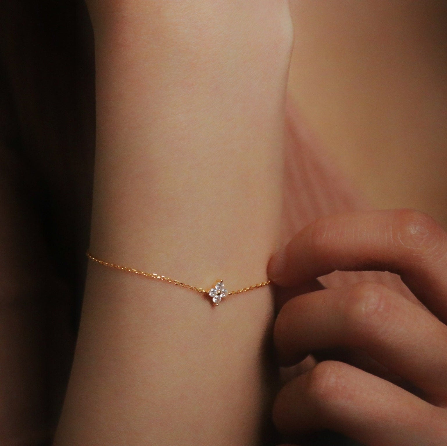 Mia Women's Bracelet | Silver Bracelet for Women with 18K Gold Plating and Zircon Crystal 1