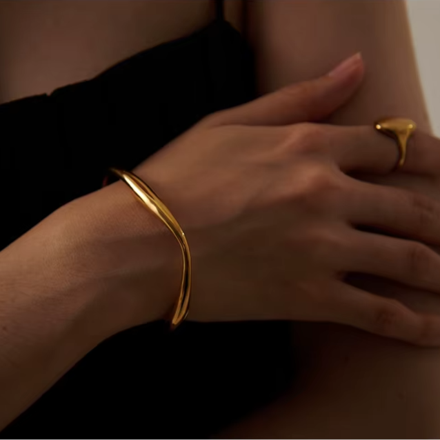 Tiffany Women's Bracelet | 18K Gold Plated Stainless Steel Bangle 2