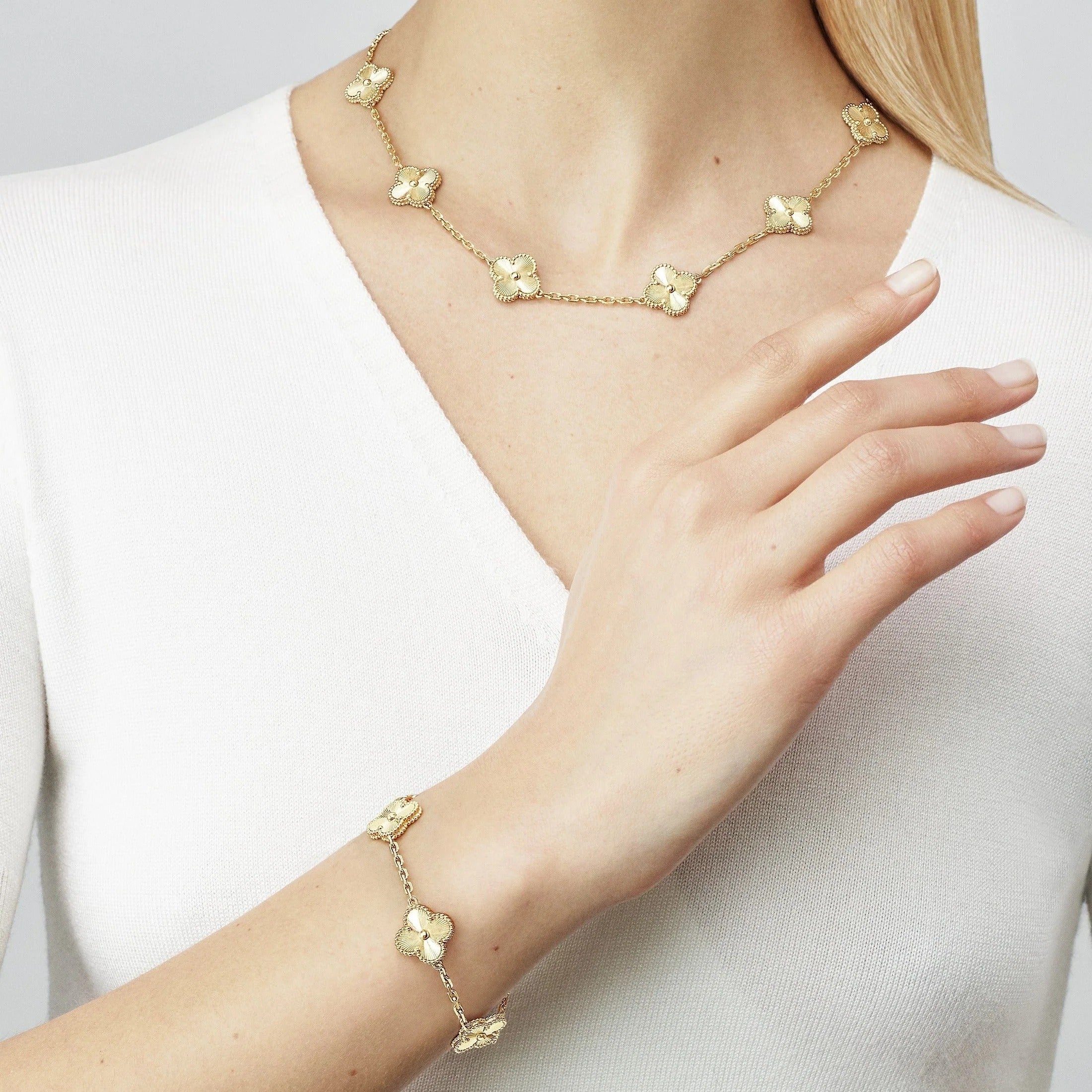 Cathy Women's Necklace for Girlfriend | Premium Stainless Steel Clover Charm 5